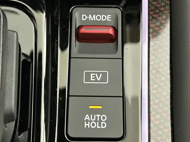 日産 オーラ ニスモ チューンド e－パワー 4WD 道央・札幌 2024(令6)年 0.1万km ピュアホワイトパール / スーパーブラック 2トーン ・４WD/・寒冷地仕様/・プロパイロット/・衝突軽減ブレーキ/・横滑り防止機能/・ハンドル支援/・側方支援/・後方支援/・アダプティブクルーズコントロール/・レーンアシスト/・ＢＯＳＥサウンド/・全方位カメラ/・純正ナビ/・フルセグＴＶ＆ＢＴ＆ＣＤ＆ＤＶＤ＆ＨＤＭＩ/・パワーシート/・ステアリングヒーター/・デジタルインナーミラー/・前後障害物センサー/・ワイヤレス充電/・オートエアコン/・オートライト/・オートハイビーム/・ETC２．０/・電動パーキングブレーキ/・ブレーキオートホールド