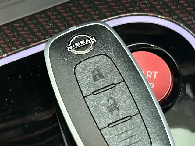 日産 オーラ ニスモ チューンド e－パワー 4WD 道央・札幌 2024(令6)年 0.1万km ピュアホワイトパール / スーパーブラック 2トーン ・４WD/・寒冷地仕様/・プロパイロット/・衝突軽減ブレーキ/・横滑り防止機能/・ハンドル支援/・側方支援/・後方支援/・アダプティブクルーズコントロール/・レーンアシスト/・ＢＯＳＥサウンド/・全方位カメラ/・純正ナビ/・フルセグＴＶ＆ＢＴ＆ＣＤ＆ＤＶＤ＆ＨＤＭＩ/・パワーシート/・ステアリングヒーター/・デジタルインナーミラー/・前後障害物センサー/・ワイヤレス充電/・オートエアコン/・オートライト/・オートハイビーム/・ETC２．０/・電動パーキングブレーキ/・ブレーキオートホールド