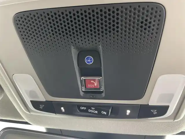 ホンダ ヴェゼル ハイブリッド e:HEV Z 富山県 2025(令7)年 0.1千km クリスタルブラックパール 登録済未使用車/9インチHonda CONNECTディスプレイ/（AM/FM/USB/BT/AppleCarPlay/AndroidAuto）/フルセグTV/バックカメラ/アダプティブクルーズコントロール/衝突被害軽減ブレーキ/レーンキープアシスト/オートマチックハイビーム/LEDヘッドライト/クリアランスソナー/ブラインドスポットモニター/電動リアゲート/ハーフレザーシート/前席シートヒーター/ビルトインETC2.0/置くだけ充電/スマートキー×２/プッシュスタート/パドルシフト/取扱説明書/保証書