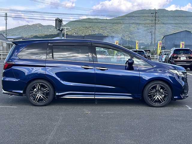 ホンダ オデッセイ ハイブリッド e:HEVアブソルート EX 福岡県 2021(令3)年 3.2万km オブシダンブルーパール ワンオーナー/本革レザーシート/純正メモリナビ/VXU-217DYi/HDMI接続/DVD/CD再生/SD再生/BT接続/ＢＳＭ/３６０°モニター/レーダークルーズコントロール/両側パワースライドドア/シートヒーター/パワーバックドア/ＥＴＣ２．０/カーテンエアバック
