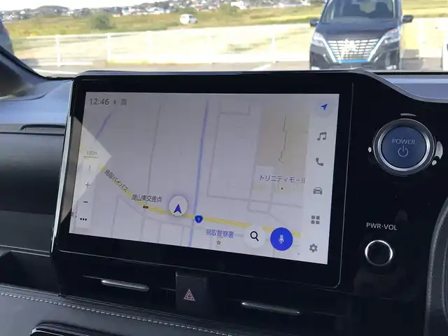 トヨタ ノア ハイブリッド S－Z 鳥取県 2023(令5)年 2.7万km アティチュードブラックマイカ 10.5インチディスプレイオーディオ/ナビ/BT/USB/Mira/バックカメラ・ETC２．０/トヨタセーフティセンス/アドバンストドライブ/ブラインドスポットモニター/モデリスタエアロパーツ/フロント/サイド/リア/快適利便パッケージHi/前席2列目シートヒーター/2列目オットマンシート/パワーバックドア/両側パワースライドドア/ハーフレザーシート/3眼プロジェクター式LEDヘットライト/フォグライト/純正17インチアルミホイール/プッシュエンジンスタート/スマートキー