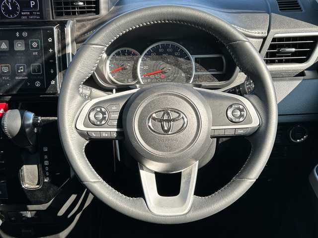 トヨタ ルーミー カスタムG 山口県 2023(令5)年 1.5万km パールホワイトⅢ ディスプレイオーディオ/　・Bluetooth/　・AppleCarplay/　・AndroidAuto/　・全方位カメラ/シートヒーター/ステアリングリモコン/テレビキャンセラー/カップホルダー/オートライト/オートハイビーム/コーナーセンサー/LEDヘッドライト/純正14インチAW