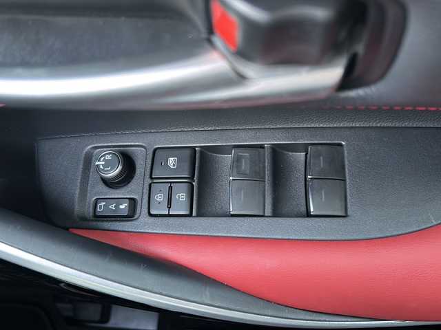 トヨタ カローラ スポーツ ハイブリッドG Z 山口県 2020(令2)年 3.5万km ホワイトパールクリスタルシャイン ワンオーナー/モデリスタフルエアロ/純正ディスプレイオーディオ/・ナビキット/・Bluetooth接続/・AM/FMラジオ/・Miracast/・Apple Car Play/・Android Auto/バックカメラ/前後ドライブレコーダー/ETC/プッシュスタート/スマートキー/スペアキー/シートヒーター/純正１８インチアルミホイール/Toyota Safety Sense/・プリクラッシュセーフティ/・レーントレーシングアシスト/・全車速追従機能付レーダークルーズコントロール/・オートマチックハイビーム/・ロードサインアシスト/インテリジェントクリアランスソナー/車両接近通報装置/ドライブスタートコントロール/取扱説明書/保証書