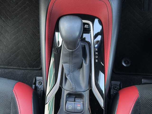 トヨタ カローラ スポーツ ハイブリッドG Z 山口県 2020(令2)年 3.5万km ホワイトパールクリスタルシャイン ワンオーナー/モデリスタフルエアロ/純正ディスプレイオーディオ/・ナビキット/・Bluetooth接続/・AM/FMラジオ/・Miracast/・Apple Car Play/・Android Auto/バックカメラ/前後ドライブレコーダー/ETC/プッシュスタート/スマートキー/スペアキー/シートヒーター/純正１８インチアルミホイール/Toyota Safety Sense/・プリクラッシュセーフティ/・レーントレーシングアシスト/・全車速追従機能付レーダークルーズコントロール/・オートマチックハイビーム/・ロードサインアシスト/インテリジェントクリアランスソナー/車両接近通報装置/ドライブスタートコントロール/取扱説明書/保証書