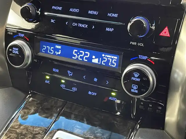 トヨタ アルファード S タイプゴールドⅡ 埼玉県 2021(令3)年 2.4万km ホワイトパールクリスタルシャイン 純正９インチディスプレイオーディオ　フリップダウンモニター　バックカメラ　ビルトインＥＴＣ２．０　前後ドライブレコーダー　セーフティセンス　レーダークルーズ　オートハイビーム　ＡＣ１００Ｖ　三眼ＬＥＤ