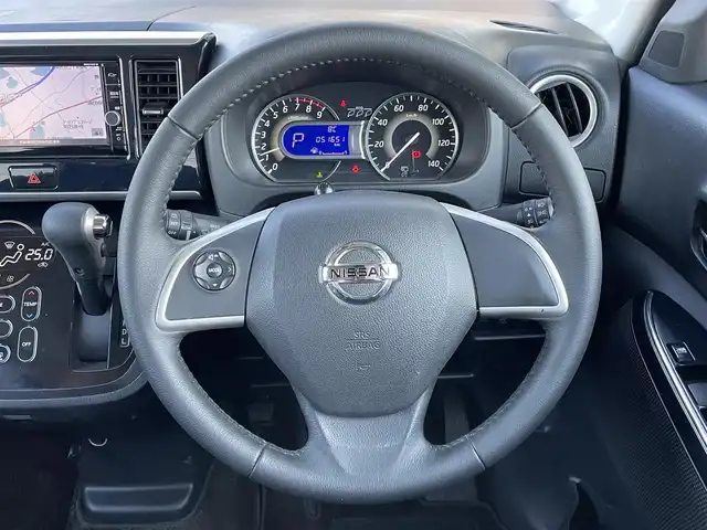 日産 デイズ ルークス ハイウェイスターX 兵庫県 2020(令2)年 5.2万km スパークリングレッド/ブラック 純正7インチナビ/ディスプレイモデルナビ/Bluetoothオーディオ/フルセグTV/片側パワースライドドア/純正フロアマット/純正AW/コーナーセンサー/レーンキープアシスト/衝突軽減システム/LEDヘッドライト/赤・黒ツートン