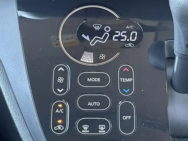 日産 デイズ ルークス ハイウェイスターX 兵庫県 2020(令2)年 5.2万km スパークリングレッド/ブラック 純正7インチナビ/ディスプレイモデルナビ/Bluetoothオーディオ/フルセグTV/片側パワースライドドア/純正フロアマット/純正AW/コーナーセンサー/レーンキープアシスト/衝突軽減システム/LEDヘッドライト/赤・黒ツートン