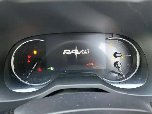 トヨタ ＲＡＶ４ G 高知県 2020(令2)年 5.9万km ホワイトパールクリスタルシャイン 社外ナビ/　Bluetooth/フルセグ/　CD/DVD/AM/FM/バックカメラ/ナビ連動ドライブレコーダー/ビルトインETC/4WD/プッシュスタート/スマートキー/レザーシート/純正フロアマット/純正18インチアルミホイール/クルーズコントロール/パワーシート/シートメモリー/LEDヘッドライト/オートマチックハイビーム/オートライト/衝突被害軽減システム/本革巻きステアリング/盗難防止装置DVDナビ