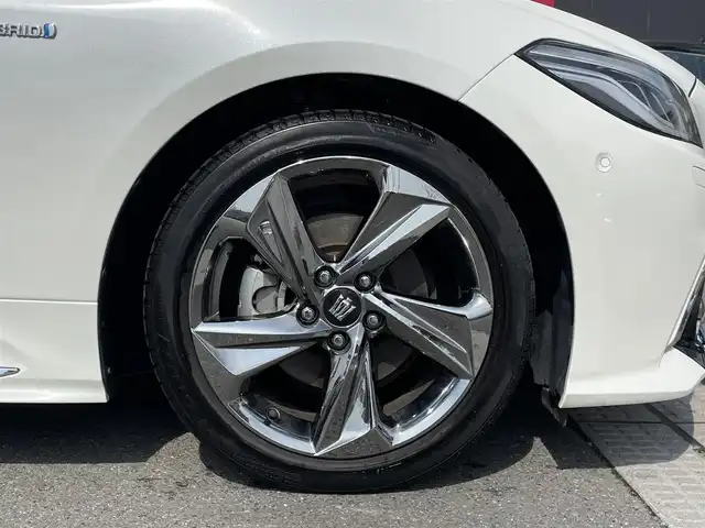 トヨタ クラウン ハイブリッド RS アドバンス 群馬県 2020(令2)年 5.3万km ホワイトパールクリスタルシャイン サンルーフ　/純正ナビ・フルセグ・CD・DVD・Bluetooth　/全周囲カメラ　/運転席シートメモリー　/シートエアコン/デジタルインナーミラー　/アダプティブクルーズコントロール　/パドルシフト　/黒レザーシート　/ドライブレコーダー　/ＡＣ１００Ｖ　/寒冷地仕様