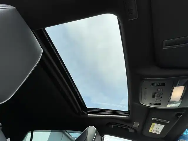 トヨタ クラウン ハイブリッド RS アドバンス 群馬県 2020(令2)年 5.3万km ホワイトパールクリスタルシャイン サンルーフ　/純正ナビ・フルセグ・CD・DVD・Bluetooth　/全周囲カメラ　/運転席シートメモリー　/シートエアコン/デジタルインナーミラー　/アダプティブクルーズコントロール　/パドルシフト　/黒レザーシート　/ドライブレコーダー　/ＡＣ１００Ｖ　/寒冷地仕様