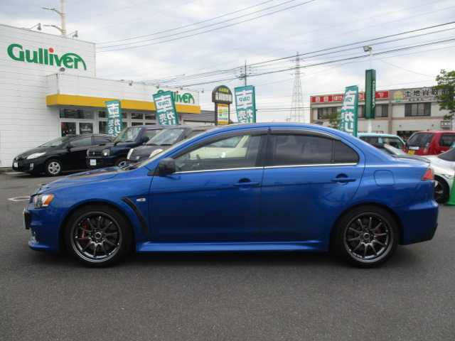 三菱 ランサー GSR エボリューションⅩ 岡山県 2011(平23)年 11.5万km 青Ⅱ ワンオーナー/純正HDDナビ/フルセグテレビ/DVD再生可能/Rockford/RECAROハーフレザーシート/RAYS18AW/社外サスローダウン/ターボ計/クルーズコントロール/オートライト/ETC/4WD/スマートキー2個
