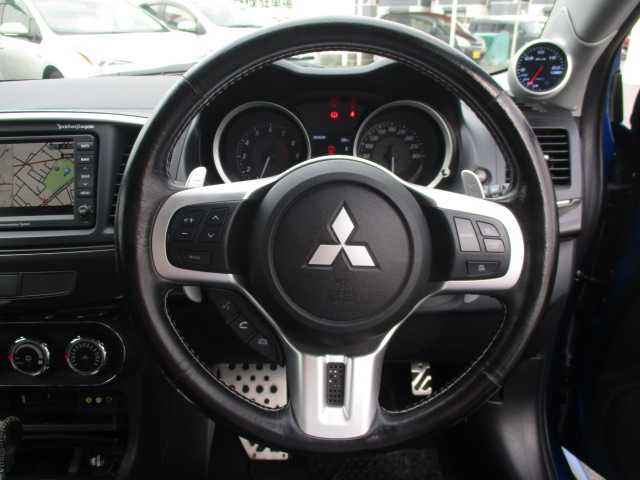 三菱 ランサー GSR エボリューションⅩ 岡山県 2011(平23)年 11.5万km 青Ⅱ ワンオーナー/純正HDDナビ/フルセグテレビ/DVD再生可能/Rockford/RECAROハーフレザーシート/RAYS18AW/社外サスローダウン/ターボ計/クルーズコントロール/オートライト/ETC/4WD/スマートキー2個