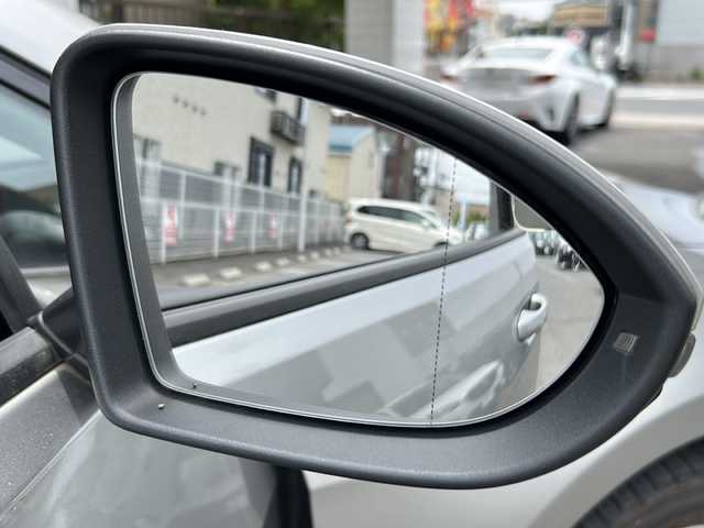 フォルクスワーゲン ゴルフ TSI コンフォートL テックED 京都府 2019(平31)年 7.1万km シルバー 純正ＳＤナビ　　/フルセグＴＶ/バックカメラ/ＭＴモード　/AUX接続/AppleCarPlay接続/フロンフォグライト/ＥＴＣ２．０ビルトイン　/Ｂｌｕｅｔｏｏｈ接続/衝突被害軽減システム/盗難防止装置/横滑り防止装置/純正アルミホイール　 /Wサイドエアバッグ/エンジンスタートボタン/ウィンカーミラー/スマートキー/ワンオーナー