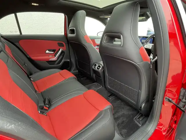 メルセデス・ベンツ Ａ２００ｄ AMGライン 東京都 2019(令1)年 2.3万km ジュピターレッド 360度カメラ/ヘッドアップディスプレイ/サンルーフ/ACC/LKA/BSM/赤黒ツートンレザーシート/パワーシート/シートヒーター/LEDヘッドライト/レーダーセーフティーパッケージ