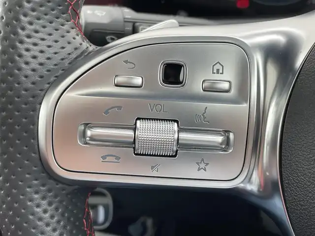 メルセデス・ベンツ Ａ２００ｄ AMGライン 東京都 2019(令1)年 2.3万km ジュピターレッド 360度カメラ/ヘッドアップディスプレイ/サンルーフ/ACC/LKA/BSM/赤黒ツートンレザーシート/パワーシート/シートヒーター/LEDヘッドライト/レーダーセーフティーパッケージ