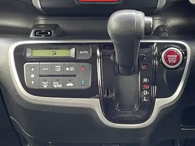 ホンダ Ｎ ＢＯＸ G SSパッケージ 千葉県 2017(平29)年 6.1万km クリスタルブラックパール 純正メモリナビ/(TV/CD/DVD/Bluetooth)/バックカメラ/衝突被害軽減システム/車線逸脱警報/両側パワースライドドア/横滑り防止装置/ETC/ドライブレコーダー/オートライト/ウィンカーミラー/電動格納ミラー/社外14インチAW/シートヒーター/シートリフター/プッシュスタート/スマートキー/フロアマット/ドアバイザー