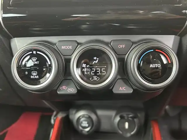 スズキ スイフト スポーツ 栃木県 2023(令5)年 2.2万km ピュアホワイトP ワンオーナー/禁煙車/純正SDナビ/Bluetooth CD DVD USB/フルセグ TV/全方位カメラ/横滑り防止装置/コーナーセンサー/レーンキープアシスト/盗難防止装置/オートライト/衝突被害軽減システム/エアバックW サイド カーテンエアバック/LEDヘッドライト/純正17インチアルミホイール/運転席シートヒーター/記録簿/保証書/取扱説明書