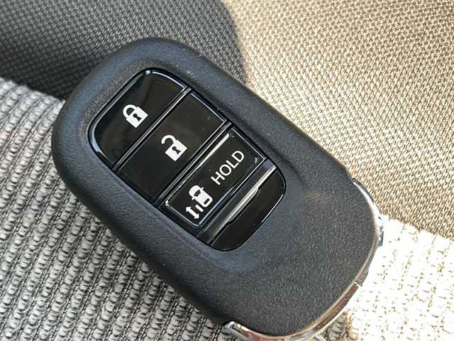 ホンダ Ｎ ＢＯＸ ファッションスタイル 千葉県 2024(令6)年 0.1万km 黄 8型ディスプレイVX-240ZFE バックカメラ Apple CarPlay AndroidAUTO USB タイプC パワースライドドア レーダークルーズ ドラレコ BT 前後ソナー LEDライト