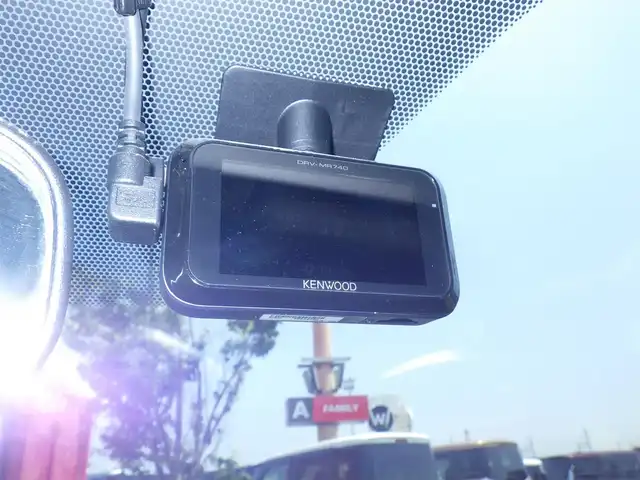 トヨタ シエンタ X 千葉県 2019(令1)年 3.6万km センシュアルレッドマイカ 左パワースライドドア/右イージークローザードア/純正SDナビ/ワンセグTV/【CD再生機能　Bluetooth接続】/バックカメラ/ドライブレコーダー（前後撮影）【DRV-MR740】/ETC/LEDヘッドライト/ウインカーミラー/スマートキー