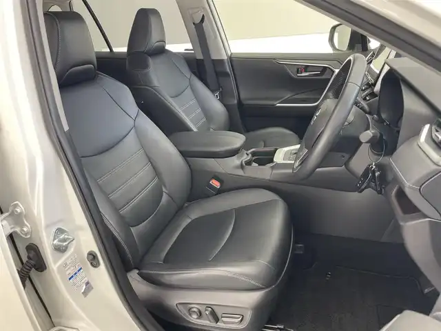 トヨタ ＲＡＶ４ G Zパッケージ 愛知県 2020(令2)年 2.2万km ホワイトパールクリスタルシャイン 純正９型ナビ　フルセグＴＶ　ＢＴ　モデリスタエアロクールシャインキット　バックカメラ　電動リアゲート　デジタルインナーミラー　黒革　シートヒーター　ハンドルヒーター　ＢＳＭ　ＥＴＣ　トヨタセーフティセンス　衝突軽減　レーダークルーズコントロール　LEDオートライト　フォグランプ　禁煙