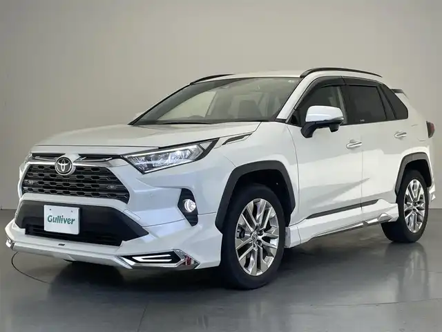 トヨタ ＲＡＶ４ G Zパッケージ 愛知県 2020(令2)年 2.2万km ホワイトパールクリスタルシャイン 純正９型ナビ　フルセグＴＶ　ＢＴ　モデリスタエアロクールシャインキット　バックカメラ　電動リアゲート　デジタルインナーミラー　黒革　シートヒーター　ハンドルヒーター　ＢＳＭ　ＥＴＣ　トヨタセーフティセンス　衝突軽減　レーダークルーズコントロール　LEDオートライト　フォグランプ　禁煙