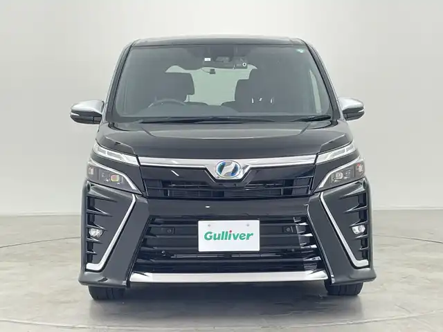 トヨタ ヴォクシー ハイブリッド ZS 煌Ⅱ 群馬県 2020(令2)年 4万km ブラック 純正９型ナビ　純正１２．１型後席モニター　バックカメラ　ビルトインＥＴＣ　前後ドラレコ　シートヒーター　クルーズコントロール　両側電動スライドドア　衝突被害軽減ブレーキ　ＬＥＤライト フォグ 禁煙車