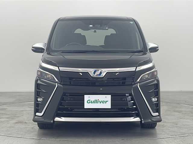 トヨタ ヴォクシー ハイブリッド ZS 煌Ⅱ 群馬県 2020(令2)年 4万km ブラック 純正９型ナビ　純正１２．１型後席モニター　バックカメラ　ビルトインＥＴＣ　前後ドラレコ　シートヒーター　クルーズコントロール　両側電動スライドドア　衝突被害軽減ブレーキ　ＬＥＤライト フォグ 禁煙車