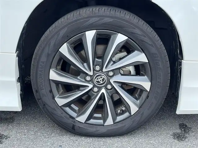 トヨタ ヴォクシー ハイブリッド S－Z 奈良県 2022(令4)年 5.5万km ホワイトパールクリスタルシャイン 10.5インチディスプレイオーディオ /ナビキット /14インチ後席モニター /フルモデリスタエアロ /フルセグTV /パワーバックドア /ハーフレザーシート /シートヒーター前後席 /ステアリングヒーター /前後ドライブレコーダー/ETC2.0/レーダークルーズコントロール/純正アルミホイール/LEDヘッドライト/バックカメラ/スペアキー