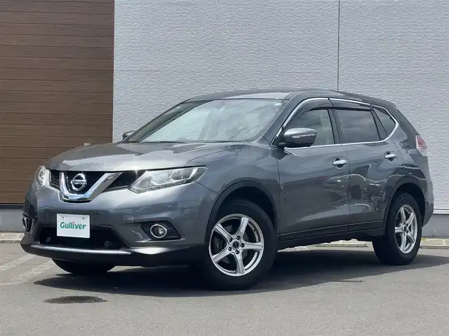 日産 エクストレイル 20X エマージェンシーブレーキ 秋田県 2017(平29)年 8.4万km ダークメタルグレー ４WD/衝突軽減システム/LEDヘッドライト/純正SDナビ/フルセグ/全方位カメラ/アラウンドビューモニター/ブリヂストン製BALMINUM17インチアルミ（冬タイヤ装着）/スマートキー/アイドリングストップ/コーナーセンサー/ダウンヒルアシストコントロール/プッシュスタート/クルーズコントロール追従走行無/前席シートヒーター/純正エンジンスターター/ETC/ステアリングスイッチ/純正フロアマット/純正ドアバイザー/オートライト/オートエアコン/パワーステアリング/パワーウィンドウ/ミラーヒーター/横滑り防止/盗難防止装置/寒冷地仕様/電動格納ウィンカーミラー/キーレスエントリー/保証書/取扱説明書/記録簿/スペアキー1本有