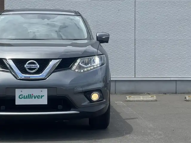 日産 エクストレイル 20X エマージェンシーブレーキ 秋田県 2017(平29)年 8.4万km ダークメタルグレー ４WD/衝突軽減システム/LEDヘッドライト/純正SDナビ/フルセグ/全方位カメラ/アラウンドビューモニター/ブリヂストン製BALMINUM17インチアルミ（冬タイヤ装着）/スマートキー/アイドリングストップ/コーナーセンサー/ダウンヒルアシストコントロール/プッシュスタート/クルーズコントロール追従走行無/前席シートヒーター/純正エンジンスターター/ETC/ステアリングスイッチ/純正フロアマット/純正ドアバイザー/オートライト/オートエアコン/パワーステアリング/パワーウィンドウ/ミラーヒーター/横滑り防止/盗難防止装置/寒冷地仕様/電動格納ウィンカーミラー/キーレスエントリー/保証書/取扱説明書/記録簿/スペアキー1本有