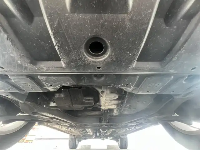 日産 エクストレイル 20X エマージェンシーブレーキ 秋田県 2017(平29)年 8.4万km ダークメタルグレー ４WD/衝突軽減システム/LEDヘッドライト/純正SDナビ/フルセグ/全方位カメラ/アラウンドビューモニター/ブリヂストン製BALMINUM17インチアルミ（冬タイヤ装着）/スマートキー/アイドリングストップ/コーナーセンサー/ダウンヒルアシストコントロール/プッシュスタート/クルーズコントロール追従走行無/前席シートヒーター/純正エンジンスターター/ETC/ステアリングスイッチ/純正フロアマット/純正ドアバイザー/オートライト/オートエアコン/パワーステアリング/パワーウィンドウ/ミラーヒーター/横滑り防止/盗難防止装置/寒冷地仕様/電動格納ウィンカーミラー/キーレスエントリー/保証書/取扱説明書/記録簿/スペアキー1本有