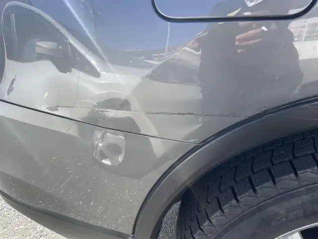 日産 エクストレイル 20X エマージェンシーブレーキ 愛知県 2017(平29)年 8.4万km ダークメタルグレー (株)IDOMが運営する【じしゃロン豊川店】の自社ローン専用車両になります。こちらは現金またはオートローンご利用時の価格です。自社ローンご希望の方は別途その旨お申付け下さい / 純正メーカーナビ/　〇 CD再生機能/　〇 BT対応/　〇 フルセグTV/ 革巻ステアリング/ ステアリングスイッチ/ クルーズコントロール/ ETC/ アラウンドヴューモニター/ オートライト/ ウインカーミラー/ ドアバイザー/ 純正フロアマット