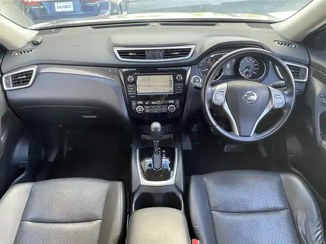 日産 エクストレイル 20X エマージェンシーブレーキ 愛知県 2017(平29)年 8.4万km ダークメタルグレー (株)IDOMが運営する【じしゃロン豊川店】の自社ローン専用車両になります。こちらは現金またはオートローンご利用時の価格です。自社ローンご希望の方は別途その旨お申付け下さい / 純正メーカーナビ/　〇 CD再生機能/　〇 BT対応/　〇 フルセグTV/ 革巻ステアリング/ ステアリングスイッチ/ クルーズコントロール/ ETC/ アラウンドヴューモニター/ オートライト/ ウインカーミラー/ ドアバイザー/ 純正フロアマット