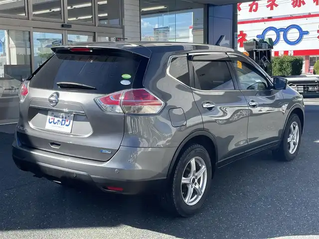 日産 エクストレイル 20X エマージェンシーブレーキ 愛知県 2017(平29)年 8.4万km ダークメタルグレー (株)IDOMが運営する【じしゃロン豊川店】の自社ローン専用車両になります。こちらは現金またはオートローンご利用時の価格です。自社ローンご希望の方は別途その旨お申付け下さい / 純正メーカーナビ/　〇 CD再生機能/　〇 BT対応/　〇 フルセグTV/ 革巻ステアリング/ ステアリングスイッチ/ クルーズコントロール/ ETC/ アラウンドヴューモニター/ オートライト/ ウインカーミラー/ ドアバイザー/ 純正フロアマット