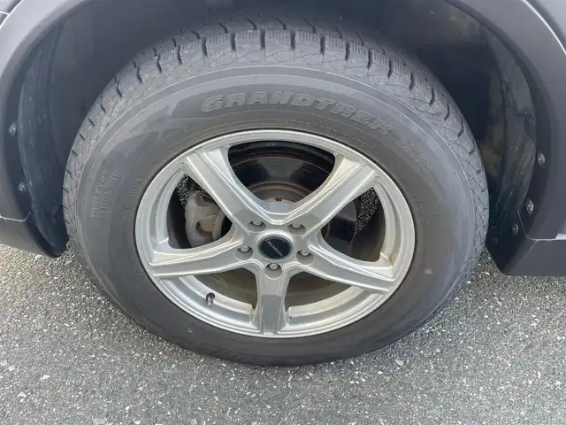 日産 エクストレイル 20X エマージェンシーブレーキ 愛知県 2017(平29)年 8.4万km ダークメタルグレー (株)IDOMが運営する【じしゃロン豊川店】の自社ローン専用車両になります。こちらは現金またはオートローンご利用時の価格です。自社ローンご希望の方は別途その旨お申付け下さい / 純正メーカーナビ/　〇 CD再生機能/　〇 BT対応/　〇 フルセグTV/ 革巻ステアリング/ ステアリングスイッチ/ クルーズコントロール/ ETC/ アラウンドヴューモニター/ オートライト/ ウインカーミラー/ ドアバイザー/ 純正フロアマット