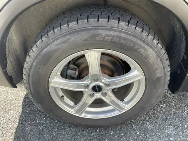 日産 エクストレイル 20X エマージェンシーブレーキ 愛知県 2017(平29)年 8.4万km ダークメタルグレー (株)IDOMが運営する【じしゃロン豊川店】の自社ローン専用車両になります。こちらは現金またはオートローンご利用時の価格です。自社ローンご希望の方は別途その旨お申付け下さい / 純正メーカーナビ/　〇 CD再生機能/　〇 BT対応/　〇 フルセグTV/ 革巻ステアリング/ ステアリングスイッチ/ クルーズコントロール/ ETC/ アラウンドヴューモニター/ オートライト/ ウインカーミラー/ ドアバイザー/ 純正フロアマット