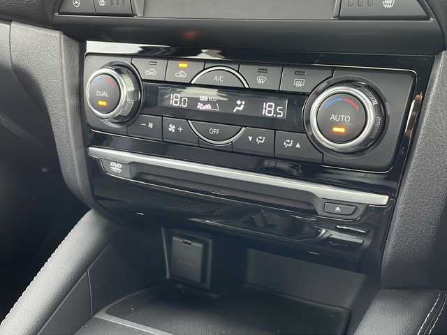 マツダ アテンザ セダン 秋田県 2018(平30)年 6.1万km ソウルレッドプレミアムメタリック ４ＷＤ/ＥＴＣ/運助シートヒーター/ステアリングヒーター/運助パワーシート/前後コーナーセンサー/純正19インチアルミ/レーダークルーズコントロール