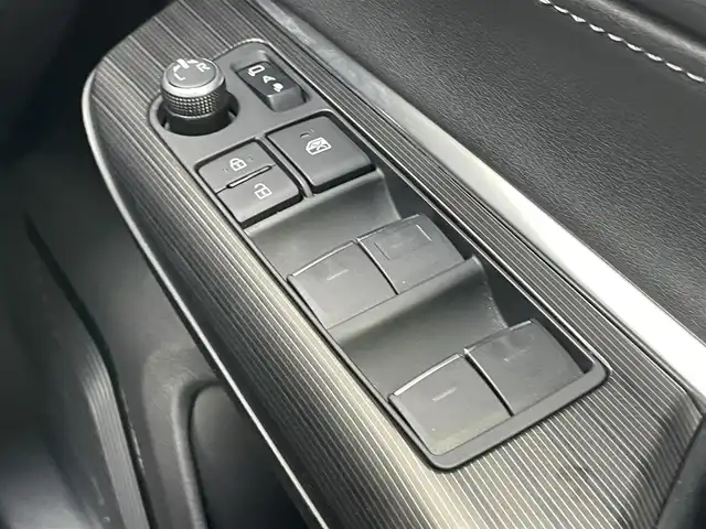 トヨタ ハリアー G 千葉県 2021(令3)年 4万km ブラック 純正ディスプレイオーディオ　/ラジオ/USB/Ｂｌｕｅｔｏｏｔｈ/Ｍｉｒａｃａｓｔ　/デジタルインナーミラー　/ブラインドスポットモニター　/D席パワーシート/電動リアゲート/ビルトインＥＴＣ　/バックカメラ　/ステアリングスイッチ　/パワーウィンドウ/パワーステアリング/ABS