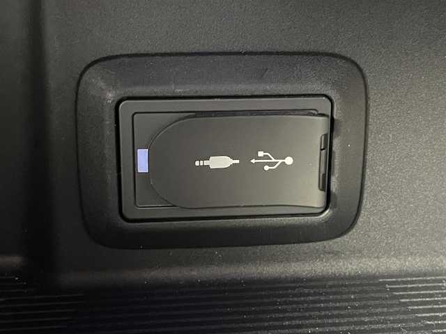 トヨタ ハリアー G 千葉県 2021(令3)年 4万km ブラック トヨタセーフティセンス/・衝突軽減ブレーキ/レーンキープアシスト/・レーダークルーズコントロール/オートハイビーム/・クリアランスソナー/ブラインドスポットモニター/純正ディスプレイナビ/・BT/USB/カープレイ/バックカメラ/ステアリングスイッチ/デジタルインナーミラー/ETC/電動パーキングブレーキ/ブレーキホールド/パワーバックドア/ハーフレザーシート/パワーシート(D席)/LEDヘッドライト/オートライト/フォグライト/スマートキー/プッシュスタート/純正フロアマット/純正18インチAW