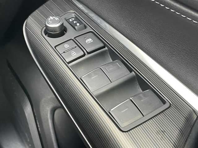 トヨタ ハリアー G 千葉県 2021(令3)年 4万km ブラック トヨタセーフティセンス/・衝突軽減ブレーキ/レーンキープアシスト/・レーダークルーズコントロール/オートハイビーム/・クリアランスソナー/ブラインドスポットモニター/純正ディスプレイナビ/・BT/USB/カープレイ/バックカメラ/ステアリングスイッチ/デジタルインナーミラー/ETC/電動パーキングブレーキ/ブレーキホールド/パワーバックドア/ハーフレザーシート/パワーシート(D席)/LEDヘッドライト/オートライト/フォグライト/スマートキー/プッシュスタート/純正フロアマット/純正18インチAW