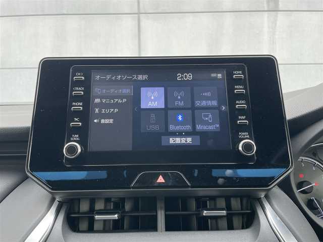 トヨタ ハリアー G 千葉県 2021(令3)年 4万km ブラック トヨタセーフティセンス/・衝突軽減ブレーキ/レーンキープアシスト/・レーダークルーズコントロール/オートハイビーム/・クリアランスソナー/ブラインドスポットモニター/純正ディスプレイナビ/・BT/USB/カープレイ/バックカメラ/ステアリングスイッチ/デジタルインナーミラー/ETC/電動パーキングブレーキ/ブレーキホールド/パワーバックドア/ハーフレザーシート/パワーシート(D席)/LEDヘッドライト/オートライト/フォグライト/スマートキー/プッシュスタート/純正フロアマット/純正18インチAW