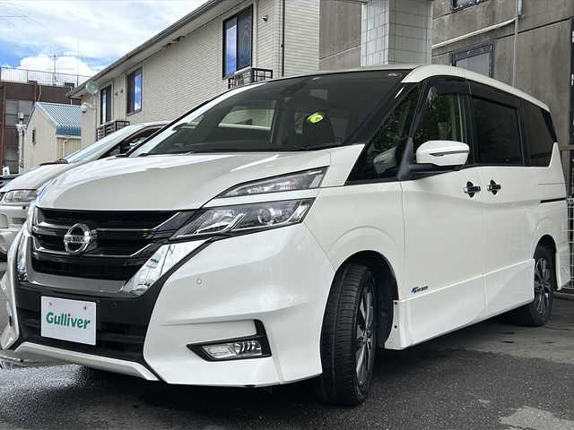 日産 セレナ ハイウェイスター Vセレクション 京都府 2018(平30)年 5.5万km ブリリアントホワイトパール プロパイロット　/（先行車追従、ハンドル支援、ナビリンク）/社外ＳＤナビ　/（AVIC-RZ801)/フルセグＴＶ　/Bluetooth/CD/DVD再生機能/iPod/AUX/全方位カメラ/デジタルインナーミラー　/禁煙車　/両側パワースライドドア　/前後コーナーセンサー/ウォークスルー　/ＬＥＤヘッドライト　/スマートキー/純正AW16インチ　/スタッドレスタイヤ付/ウィンカーミラー /アイドリングストップ