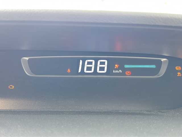 日産 セレナ ハイウェイスター Vセレクション 京都府 2018(平30)年 5.5万km ブリリアントホワイトパール プロパイロット　/（先行車追従、ハンドル支援、ナビリンク）/社外ＳＤナビ　/（AVIC-RZ801)/フルセグＴＶ　/Bluetooth/CD/DVD再生機能/iPod/AUX/全方位カメラ/デジタルインナーミラー　/禁煙車　/両側パワースライドドア　/前後コーナーセンサー/ウォークスルー　/ＬＥＤヘッドライト　/スマートキー/純正AW16インチ　/スタッドレスタイヤ付/ウィンカーミラー /アイドリングストップ