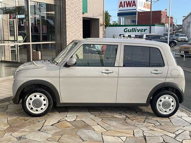 スズキ ラパン X 静岡県 2024(令6)年 1万km フォーンベージュM 安全装備/・レーンキープアシスト/・後方コーナーセンサー/純正ナビ/・FM/AM/Bluetooth/主要装備/・シートヒーター　/・オートライト　/・アイドリングストップ　/・バックカメラ　/・スマートキー　/・プッシュスタート　/・ディスプレイオーディオ　/・純正アルミホイール　　/・純正ＬＥＤライト