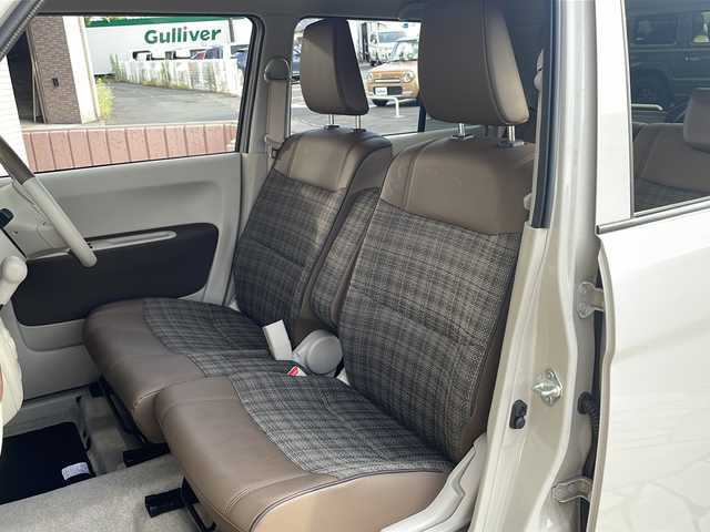 スズキ ラパン X 静岡県 2024(令6)年 1万km フォーンベージュM 安全装備/・レーンキープアシスト/・後方コーナーセンサー/純正ナビ/・FM/AM/Bluetooth/主要装備/・シートヒーター　/・オートライト　/・アイドリングストップ　/・バックカメラ　/・スマートキー　/・プッシュスタート　/・ディスプレイオーディオ　/・純正アルミホイール　　/・純正ＬＥＤライト