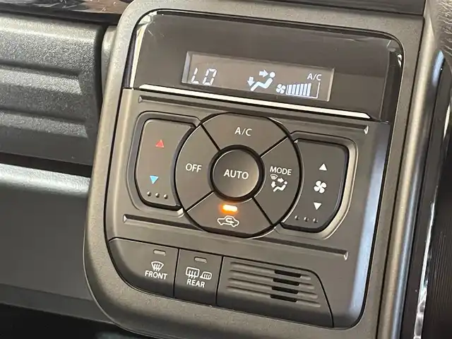スズキ スペーシア カスタム HYBRID XS 岩手県 2025(令7)年 0.6万km スチールシルバーメタリック/ブルーイッシュブラックパール ４WD/両側パワースライドドア/ヘッドアップディスプレイ/スズキセーフティサポート/デュアルセンサーブレーキサポート２/アダプティブクルーズコントロール/レーンキープアシスト/誤発進抑制機能/標識認識機能/パーキングセンサー/ハイビームアシスト/横滑り防止装置/アイドリングストップ/前席シートヒーター/スリムサーキュレーター/ロールサンシェード/LEDヘッドライト/純正15インチアルミホイール