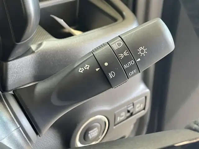 スズキ スペーシア カスタム HYBRID XS 岩手県 2025(令7)年 0.6万km スチールシルバーメタリック/ブルーイッシュブラックパール ４WD/両側パワースライドドア/ヘッドアップディスプレイ/スズキセーフティサポート/デュアルセンサーブレーキサポート２/アダプティブクルーズコントロール/レーンキープアシスト/誤発進抑制機能/標識認識機能/パーキングセンサー/ハイビームアシスト/横滑り防止装置/アイドリングストップ/前席シートヒーター/スリムサーキュレーター/ロールサンシェード/LEDヘッドライト/純正15インチアルミホイール