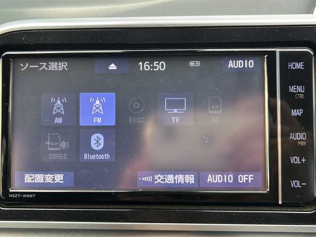 トヨタ シエンタ G クエロ 福岡県 2019(平31)年 2.3万km ホワイトパールクリスタルシャイン 純正ナビ（BT/フルセグ/CD/DVD/FM/AM/SD/全方位カメラ/両側パワースライドドア/前席シートヒーター/衝突軽減システム/車線逸脱警報/LEDヘッドライト/オートライト/ステアリングヒーター/ステアリングリモコン/純正ドアバイザー/USB×２/ISOFIX/オート電動格納ミラー/純正フロアマット/ビルトインETC