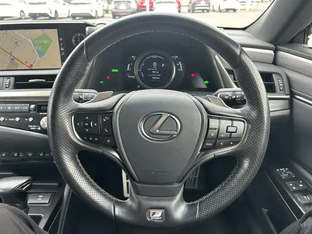 レクサス ＥＳ 300h Fスポーツ 岡山県 2021(令3)年 8.4万km ブラック 登録時走行距離83465km/純正12.3インチナビ/フルセグTV(AM.FM.CD.DVD.TV.BT)/バックカメラ/サンルーフ/ETC2.0/ブラインドスポットモニター/前後ドライブレコーダー/シートヒーター/エアシート/ステアリングヒーター/クリアランスソナー/衝突軽減ブレーキ/横滑り防止装置/レーダークルーズコントロール/レーンキープアシスト/オートライト/オートマチックハイビーム/アイドリングストップ/電動リアゲート/20インチAW/社外フロアマット/合皮シート/D+N席パワーシート
