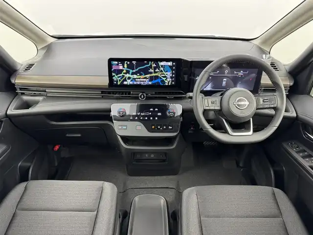 日産 セレナ e－パワー ハイウェイスター V 福岡県 2025(令7)年 0.1千km プリズムホワイト 登録済未使用車　/純正１２．３型ＤＡナビ／全方位カメラ　/デジタルルームミラー　/前後ドライブレコーダー　/ビルトインETC２．０　/ワイヤレス充電　/プロパイロット　/コーナーセンサー/エマージェンシーブレーキ　/レーンキープ　/ＢＳＭ　/両側電動スライドドア　/ＬＥＤヘッドライト